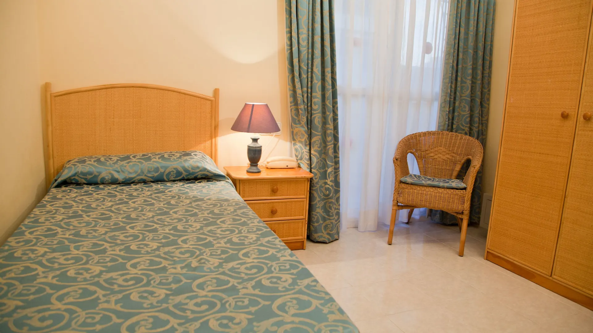 Hotel Vibra Lei Ibiza - Adults Only 3*, Ibiza-stad